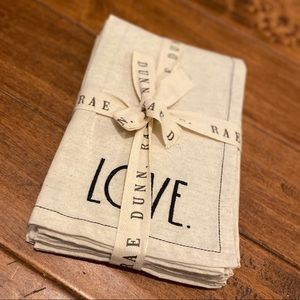 Rae Dunn Other - 🍽❤️Rae Dunn LOVE Embroidered Napkin Set (4) Rae Dunn Other - 🍽❤️Rae Dunn LOVE Embroidered Napkin Set (4)